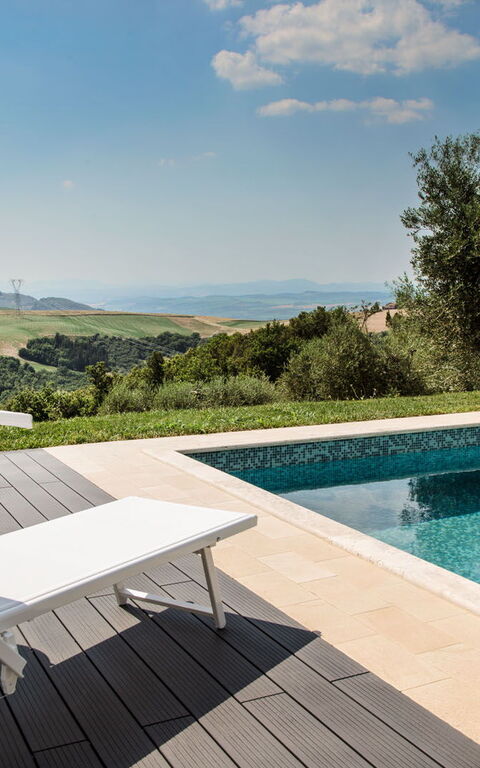 Villa Chiugi: Pool, Scenic View