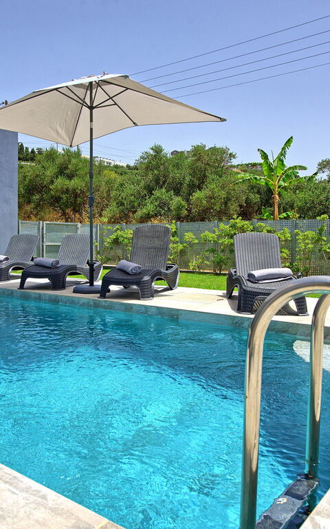 Villa Ampela: Outdoor, Pool