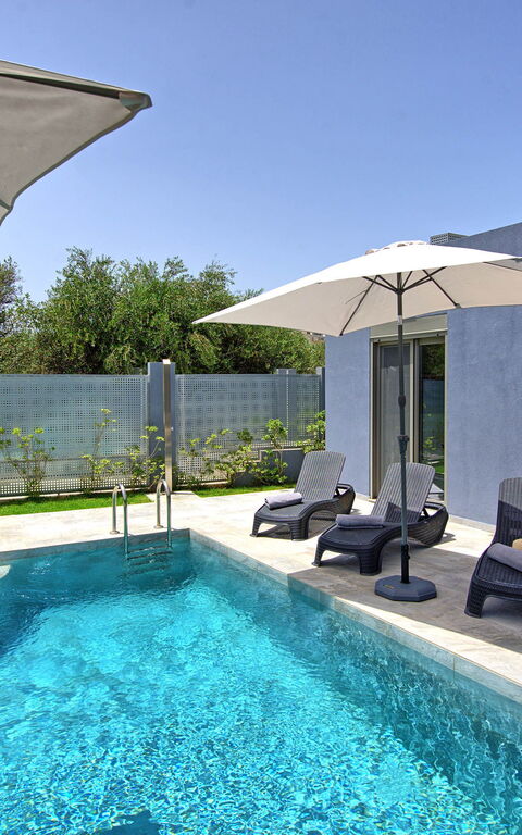 Villa Ampela: Outdoor, Pool