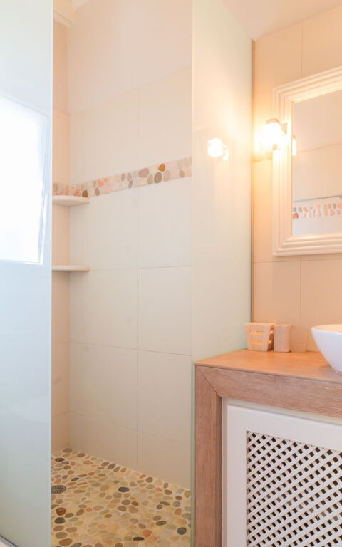 Votana House: Bathroom