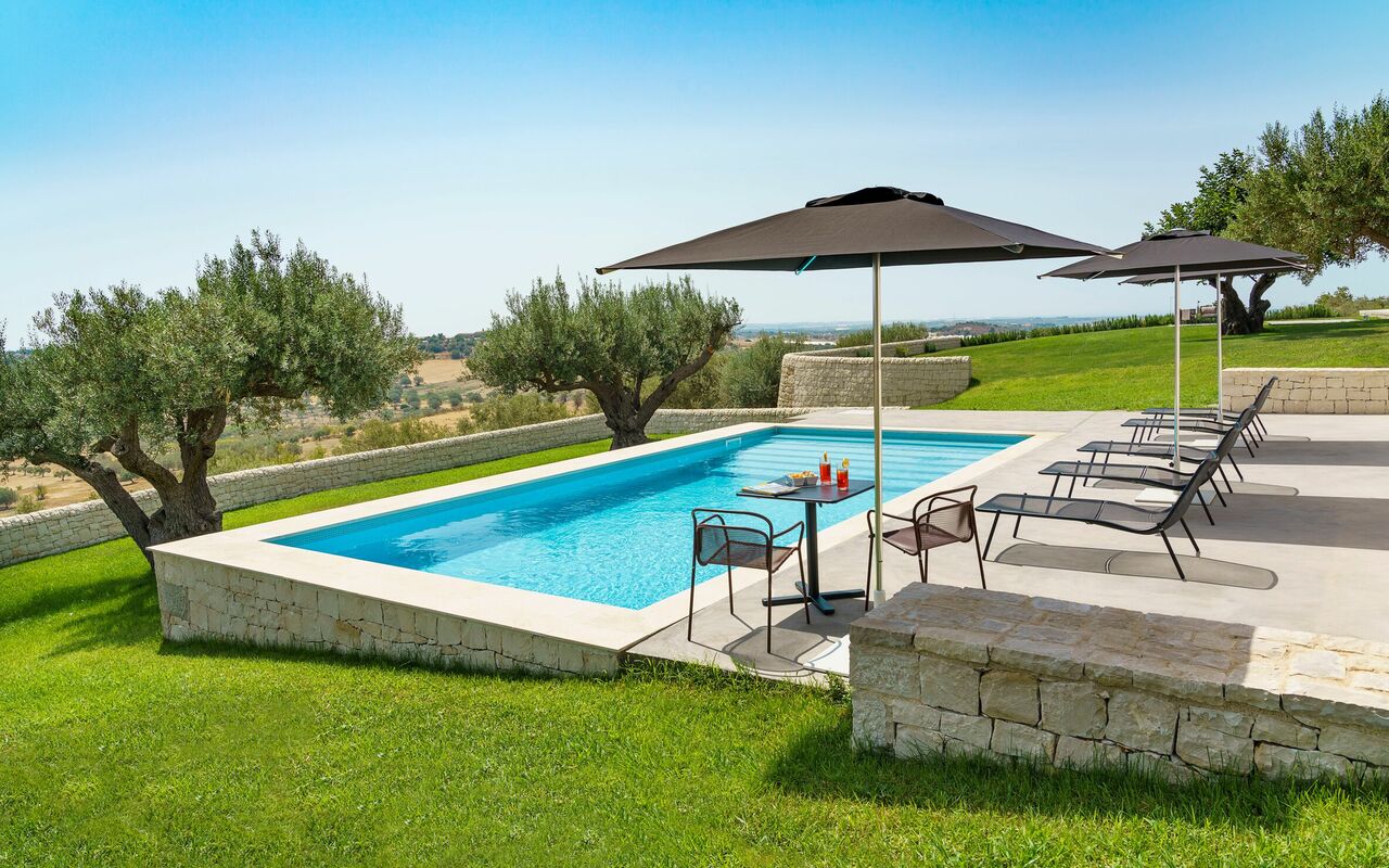 Villa Colleverde: Outdoor, Pool