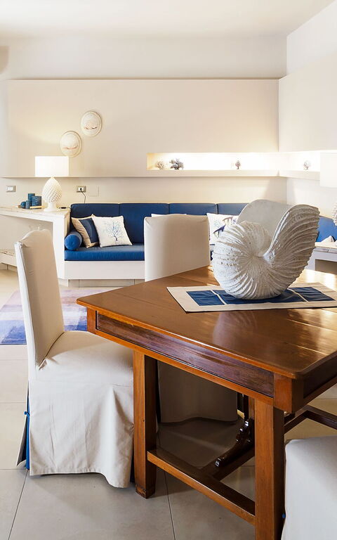 Gelsomina: Dining Room