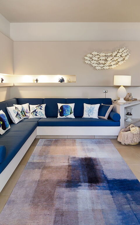 Gelsomina: Dining Room, Living Room