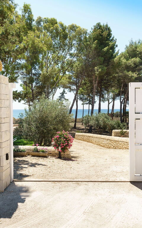 Marinella Punta Milocca: Main Entrance