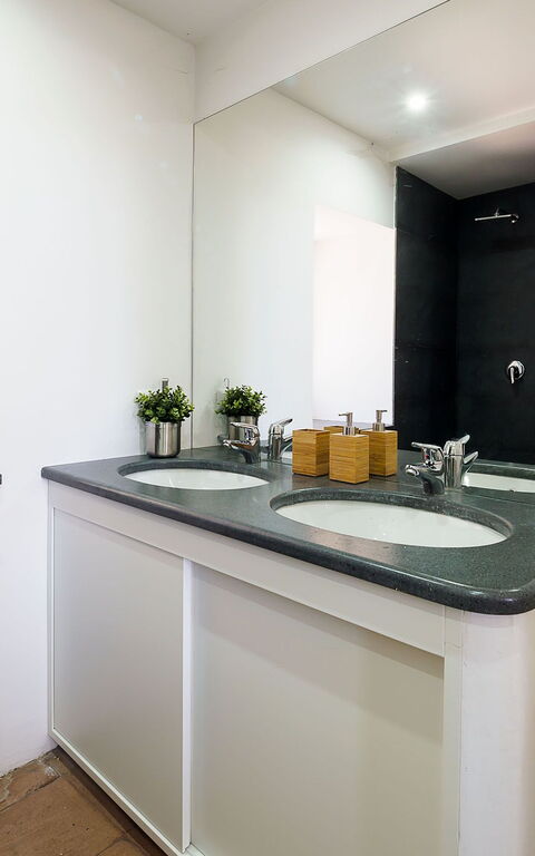 Villa Nerello: Bathroom