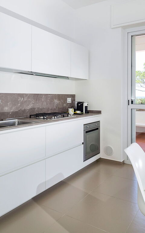 Villa Maya: Dining Room, Kitchen