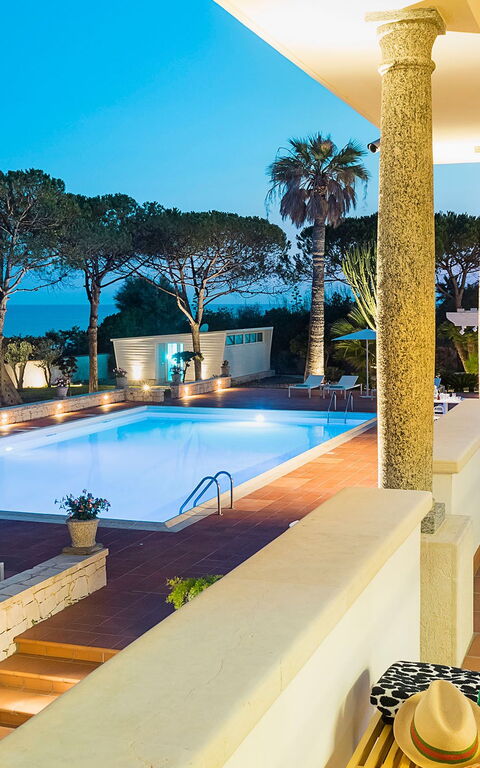 Villa Maya: Balcony / Terrace / Patio, Outdoor, Pool