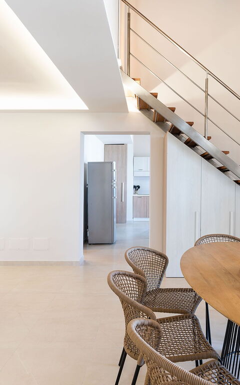 Mare Del Sud: Dining Room, Living Room