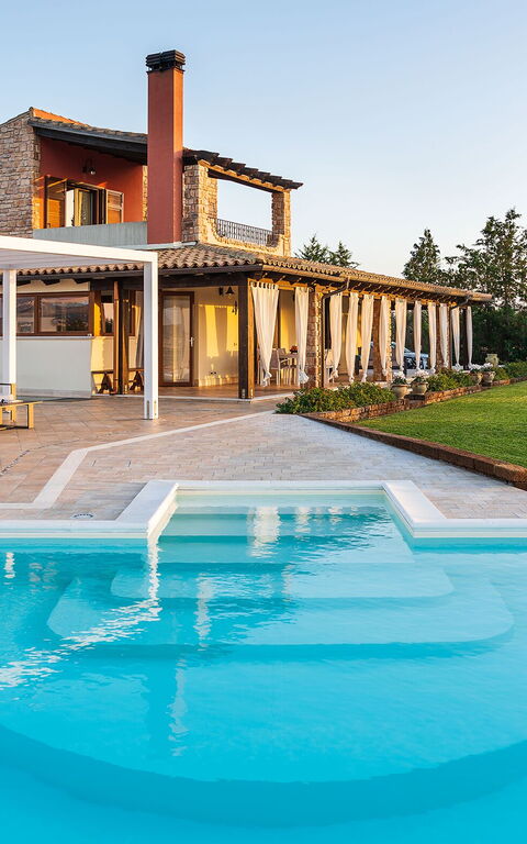 Villa Cielo: Outdoor, Pool