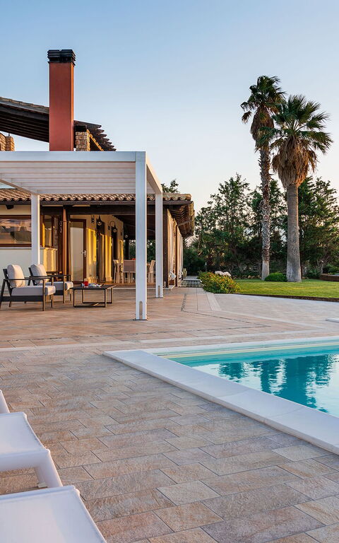 Villa Cielo: Building Exterior, Outdoor