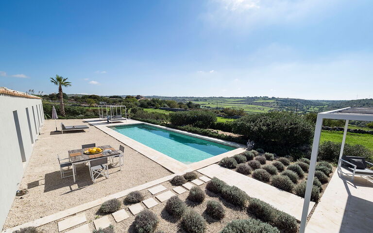 Villa Hybla: Outdoor, Pool