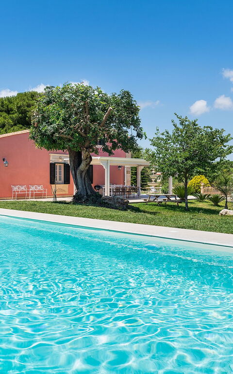 Villa Girasole: Building Exterior, Pool