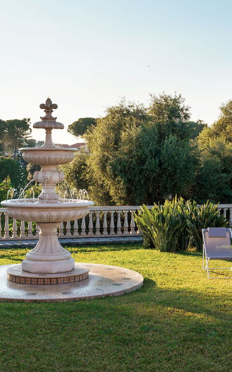 Villa Girasole: Garden, Outdoor