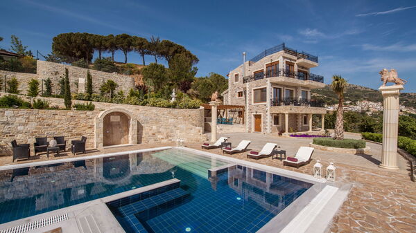 Villa Bella Mare: Building Exterior, Pool