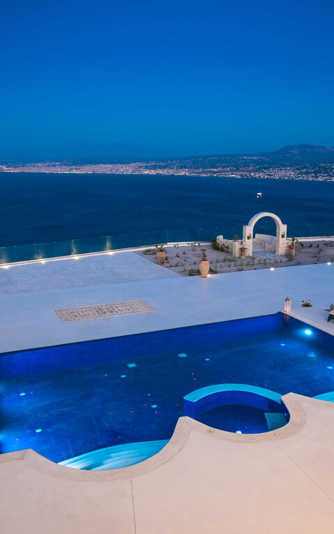 Villa Santor: Pool, Scenic View