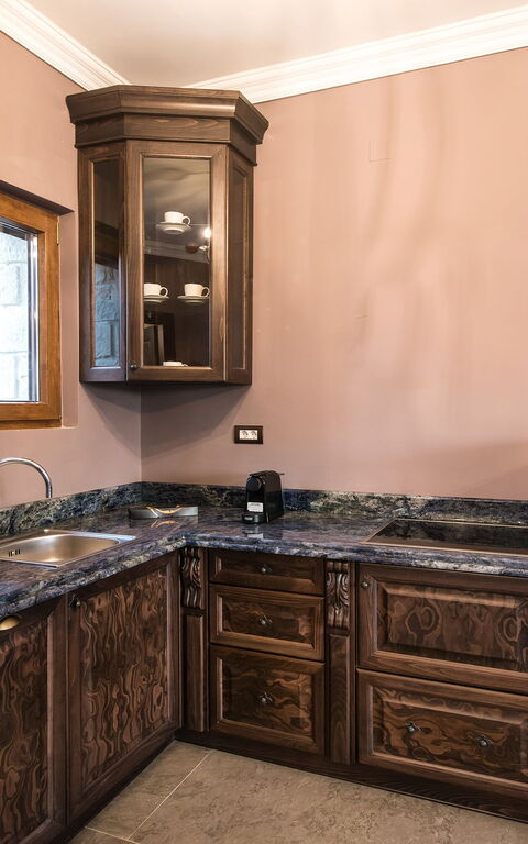 Villa Kalliste: Kitchen