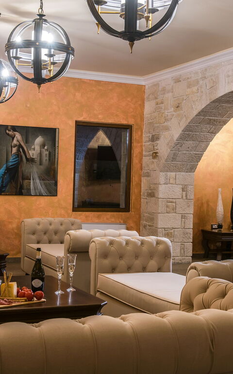 Villa Kalliste: Living Room