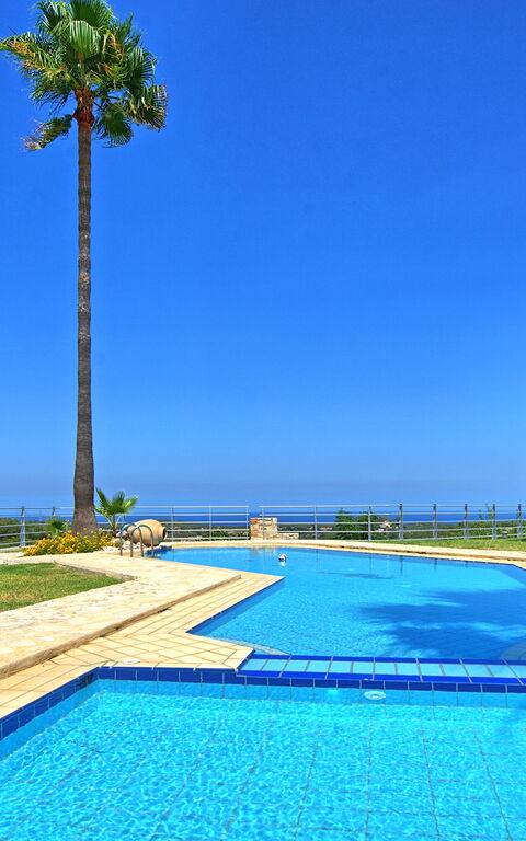 Villa Myrtia: Outdoor, Pool