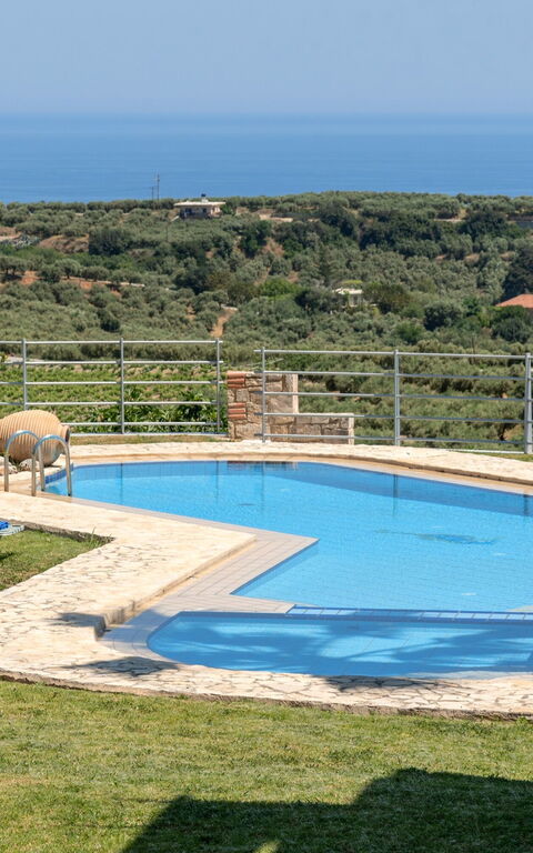 Villa Myrtia: Pool, Scenic View