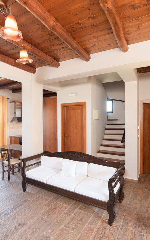 Villa Kissos: Dining Room, Living Room