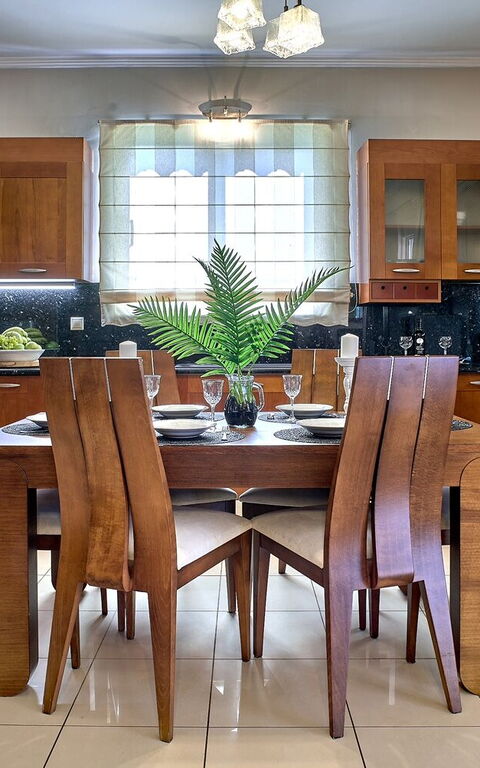 Villa Milon: Dining Room, Kitchen