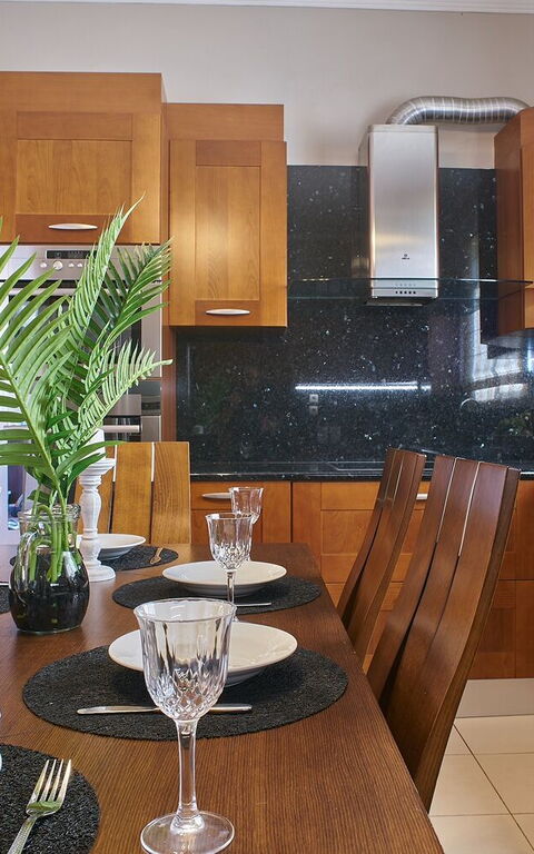 Villa Milon: Dining Room, Kitchen