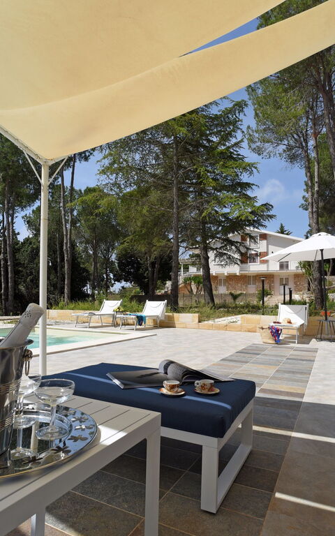 Villa Pica: Outdoor, Pool, Summer