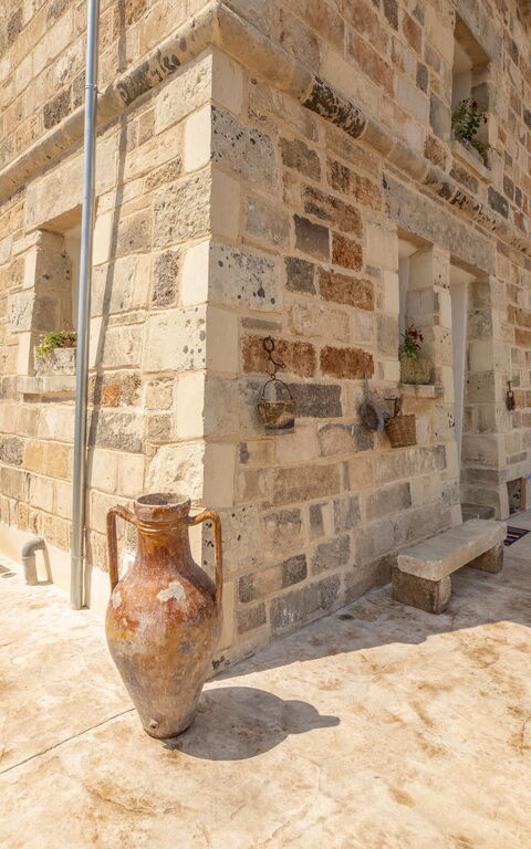 Villa Turris: Balcony / Terrace / Patio, Building Exterior