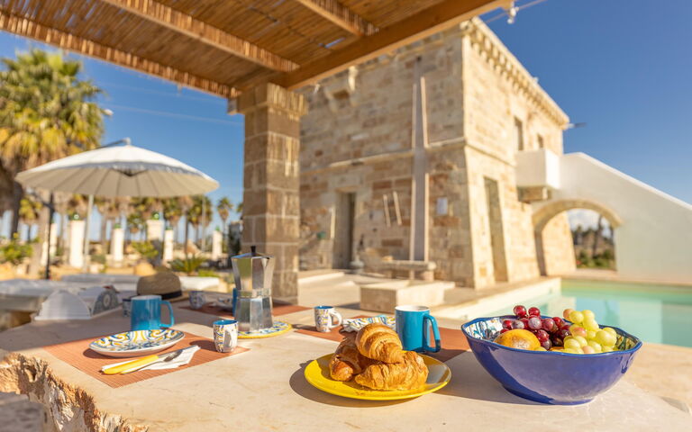 Villa Turris: Balcony / Terrace / Patio, Building Exterior, Outdoor, Pool