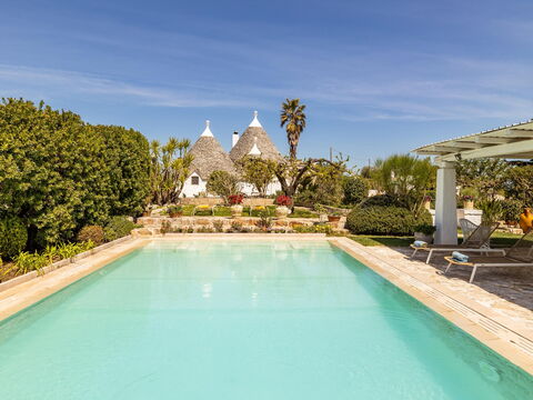 Trullo Patricia Pool