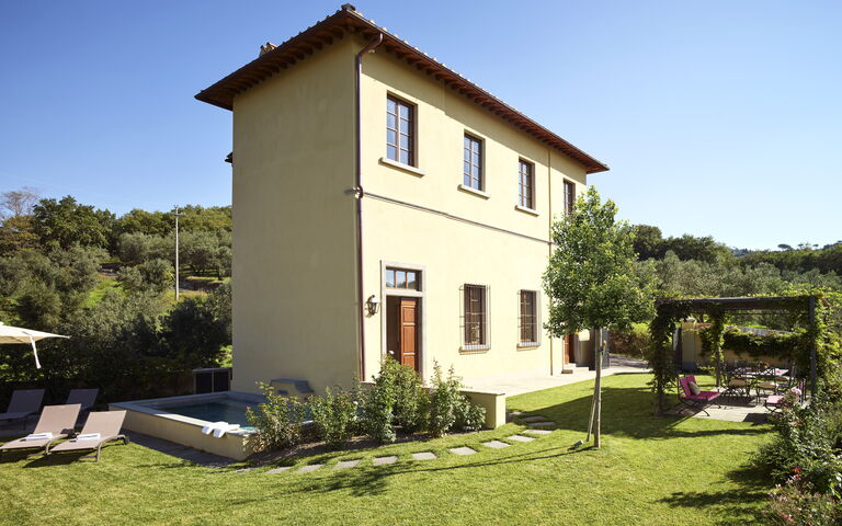 Casa Lionardo: Building Exterior, Garden, Outdoor, Pool