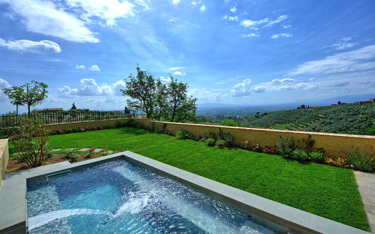 Casa Lionardo: Garden, Outdoor, Pool, Scenic View