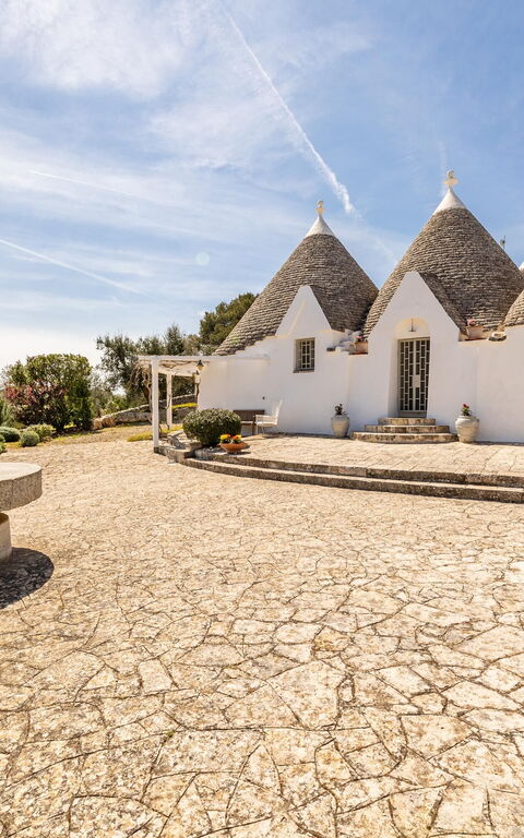 Tenuta Minnea: Building Exterior, Garden, Scenic View