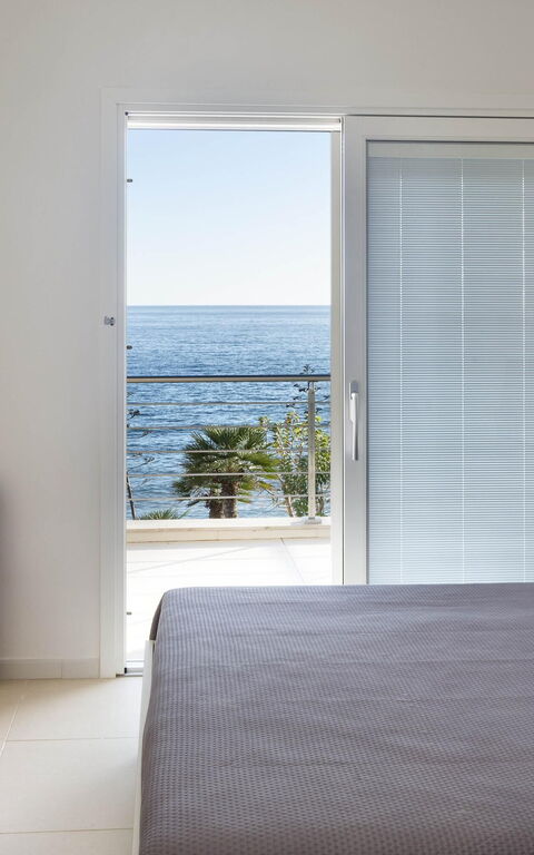 Villa Vera: Balcony / Terrace / Patio, Bedroom, Scenic View