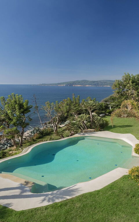 Villa Vera: Balcony / Terrace / Patio, Garden, Pool, Scenic View