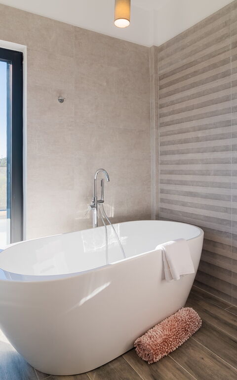 Villa Olivum: Bathroom, Room Detail