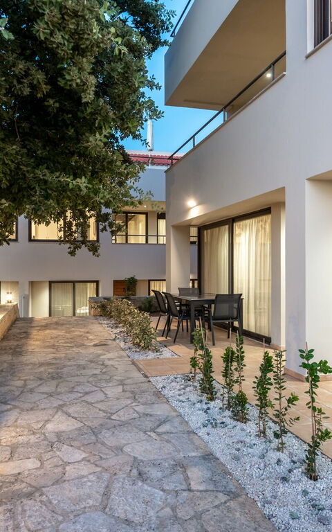 Iris: Building Exterior