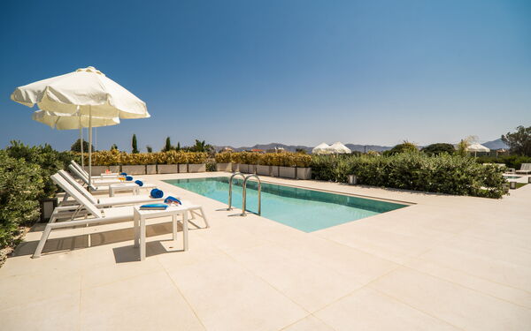 Iris: Building Exterior, Garden, Outdoor, Pool