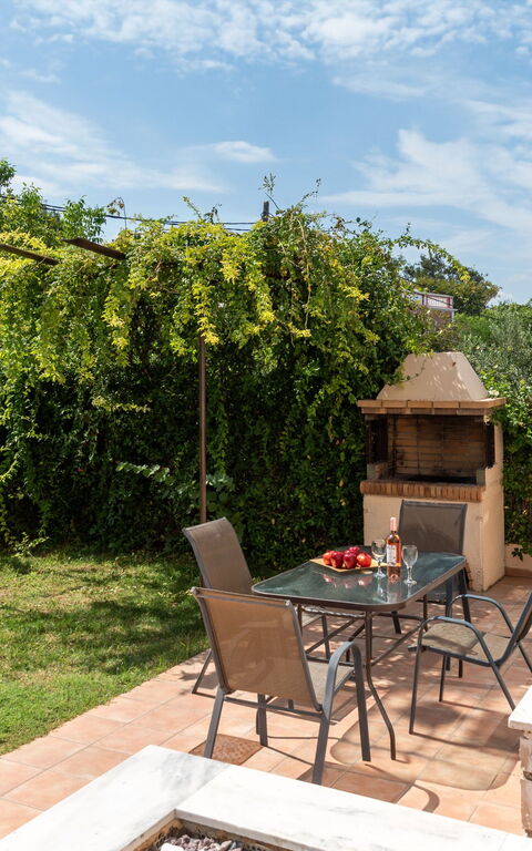 Villa Stratianna: Balcony / Terrace / Patio, Building Exterior, Outdoor