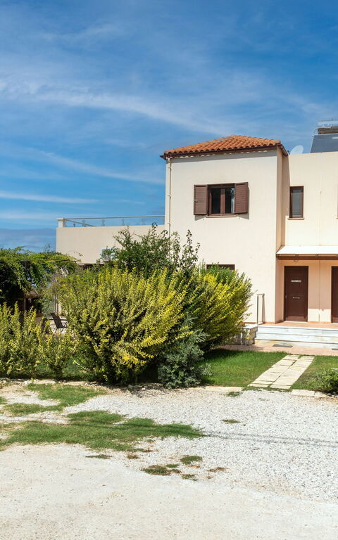 Villa Flora: Building Exterior, Main Entrance, Outdoor