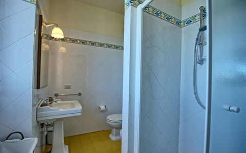 Accommodation Villa: Bathroom