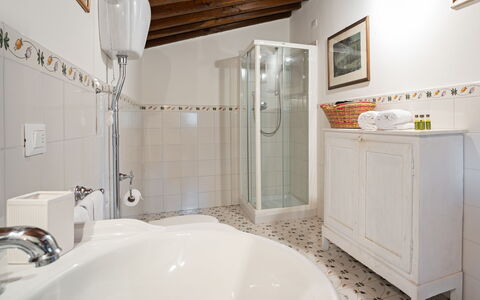 Accommodation Cipressi: Bathroom