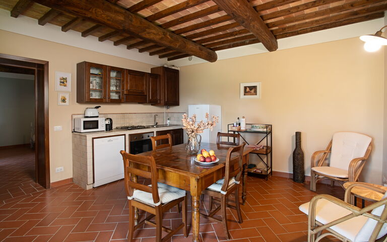 Accommodation Carro: Dining Room, Kitchen, Living Room