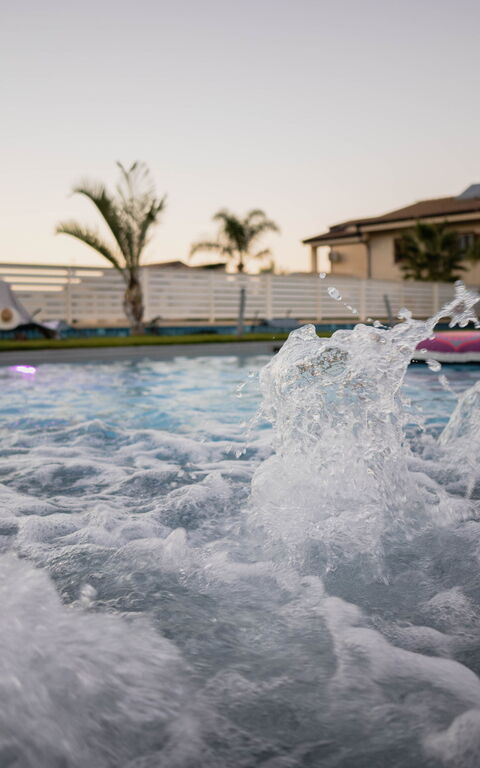 Villa Vincenzo: Pool, Scenic View