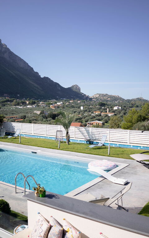 Villa Vincenzo: Scenic View, Summer