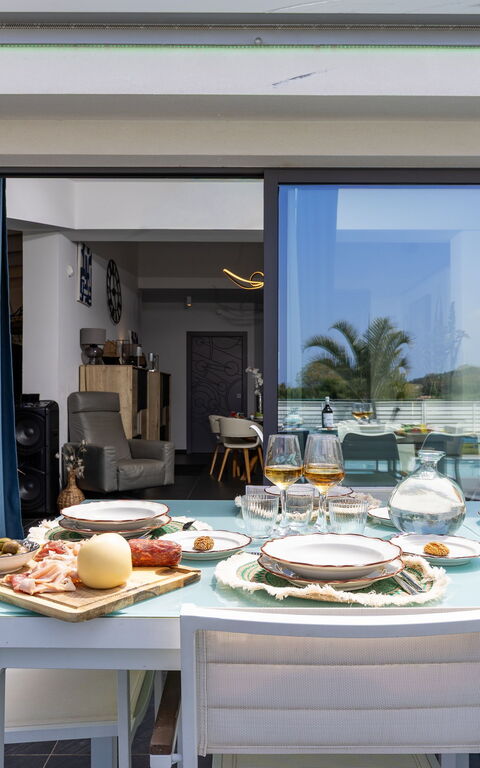 Villa Vincenzo: Balcony / Terrace / Patio, Building Exterior, Outdoor