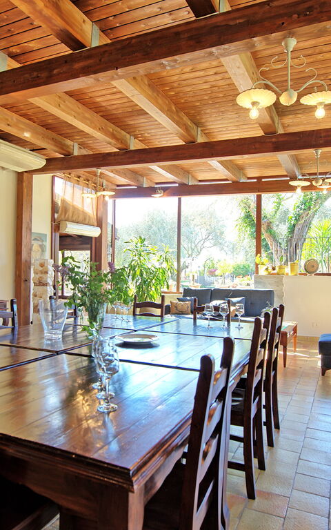 Villa Maddalena: Dining Room, Living Room