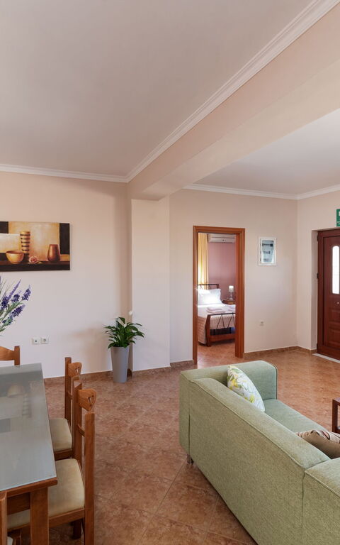 Villa Halepi: Kitchen, Living Room