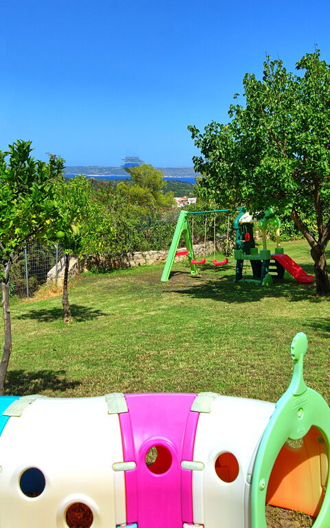 Villa Halepi: Facilities, Scenic View