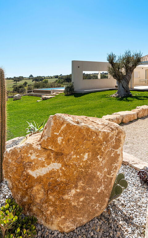 Villa Mora: Garden, Outdoor, Scenic View